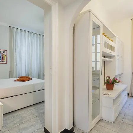 Red & White In The By Wonderful Italy Апартаменты
